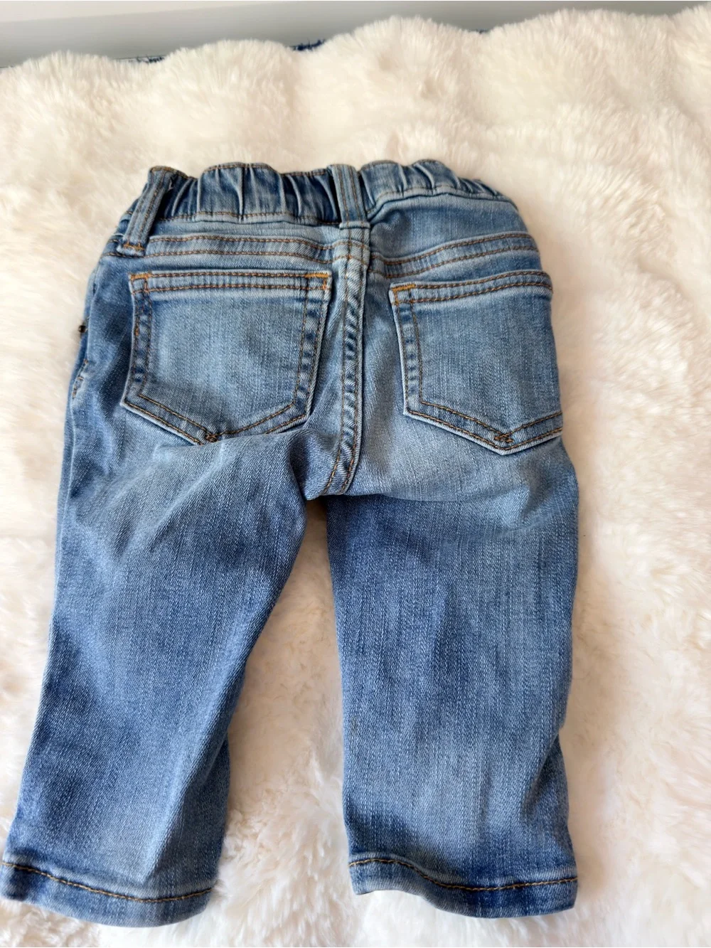 Lot of 3 baby pants for 0-3 months